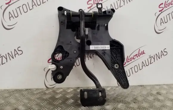 Porsche Cayenne (92A) Brake pedal 7P0723117B 0021776 7P0723031AK