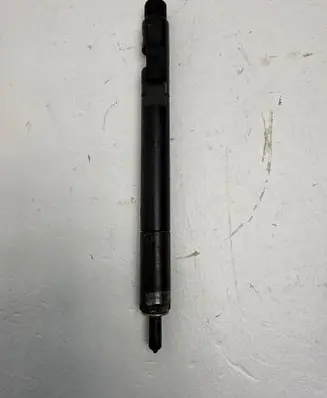 Mercedes-Benz C W204 Fuel injector A6460700987