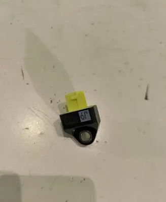 Toyota RAV 4 (XA50) Airbag deployment crash/impact sensor 8983147050 5377NZMUY