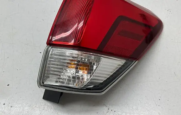Subaru Forester SK Rear/tail lights