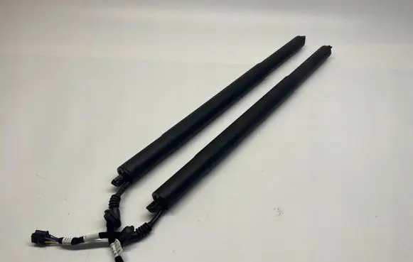 Audi Q3 F3 Tailgate strut 83F827851.B