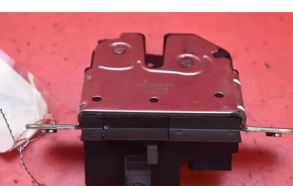 Alfa Romeo Mito Tailgate/trunk/boot lock/catch/latch 2310699