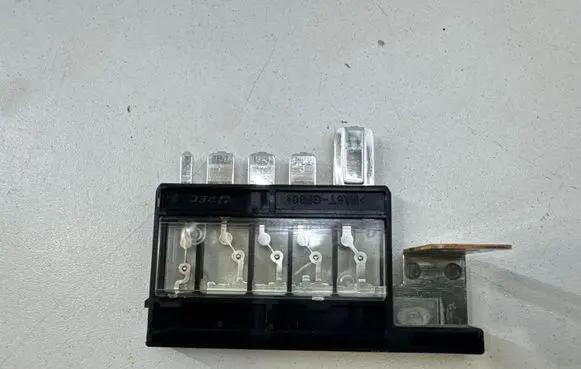KIA Xceed Fuse 1898009611