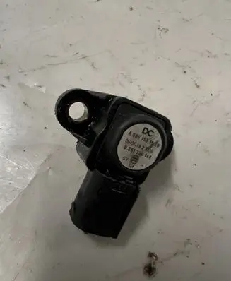 Jeep Grand Cherokee (WK) Air pressure sensor A0061531528 0261230144