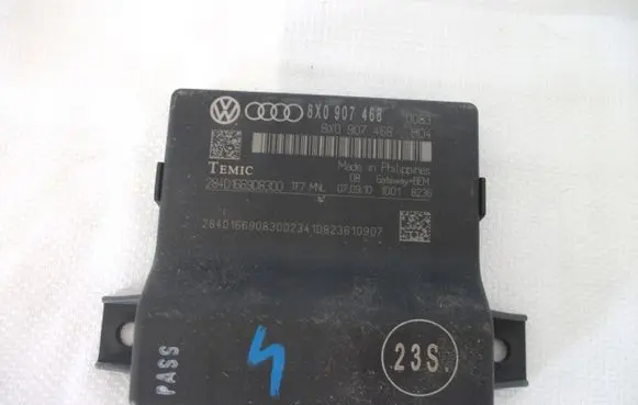Audi A1 Gateway control module 8X0907468
