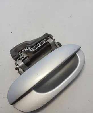 BMW 5 E39 Rear door check strap stopper 5122824566