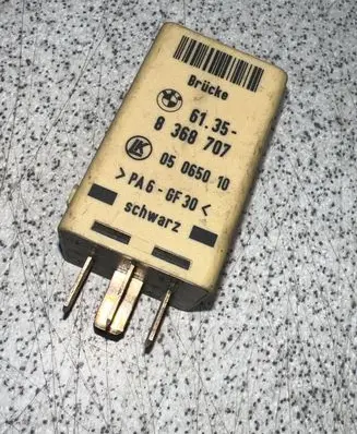 BMW 7 E38 Other relay 8368707
