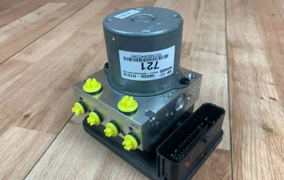 Hyundai Tucson TL ABS Pump 58920D7210 BE6009R102