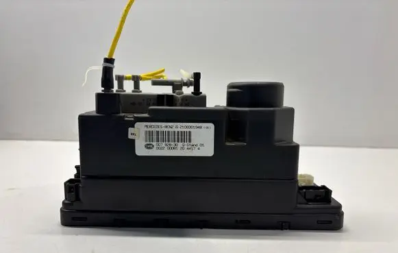 Mercedes-Benz E W210 Central locking vacuum pump 2108001948