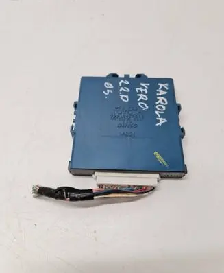 Toyota Corolla Verso AR10 Combustion control unit/module 896180F020 MB1238009021