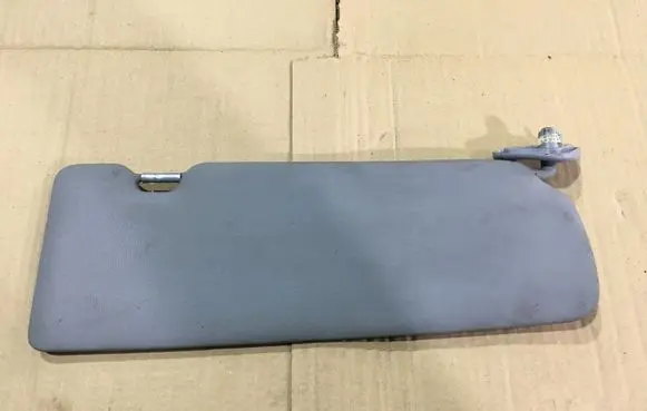 BMW 1 E81 E87 Sun visor 7120559