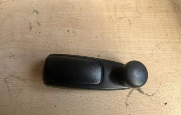Peugeot 301 Rear door window winding handle 9653797777