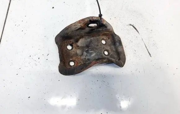 Mazda MPV Bracket in trunk/boot 