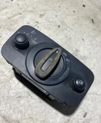 Ford Fiesta Light switch 709621