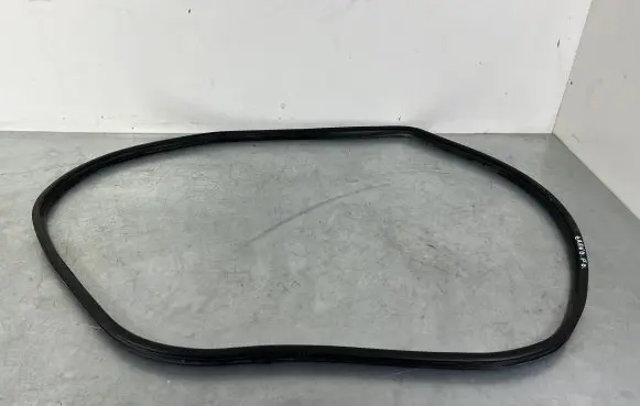Jeep Grand Cherokee Front door rubber seal 
