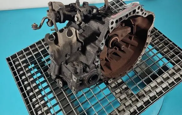 Toyota Corolla E120 E130 Manual 5 speed gearbox C602 IMPRK1495083