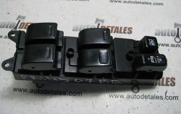 Toyota Prius (XW20) Electric window control switch 8482047012