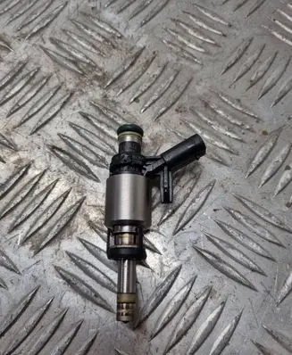 Audi A5 Fuel injector 06L901136K 06L906A04