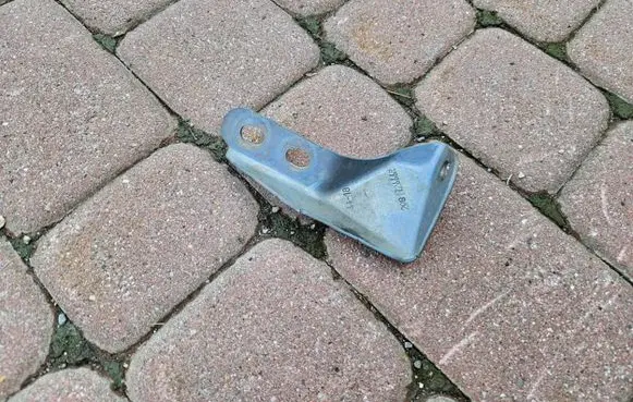 Muffler mount bracket/holder