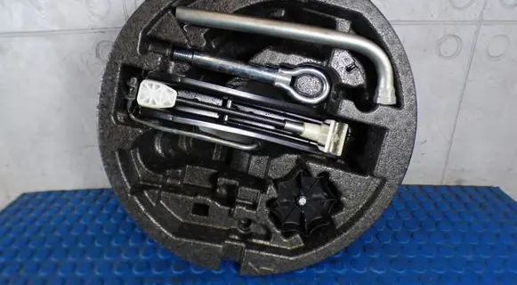 Skoda Rapid (NH) Tool box CART5JA012115D 5JA012115D
