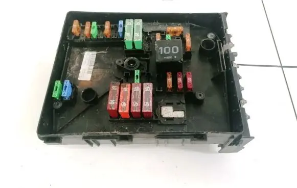 Skoda Octavia Mk2 (1Z) Fuse box set 1K0937125A