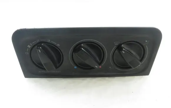 Volkswagen Golf III Interior fan control switch 1H0820045C 1H0819045C