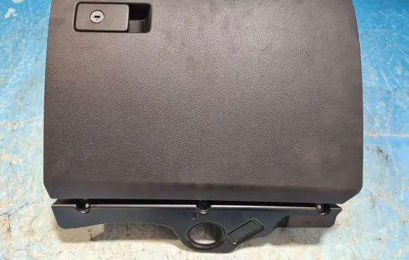 Volkswagen PASSAT B6 Glove box 3C1857097AM