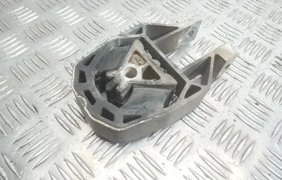 Ford Focus Engine mount bracket AV816P082AB