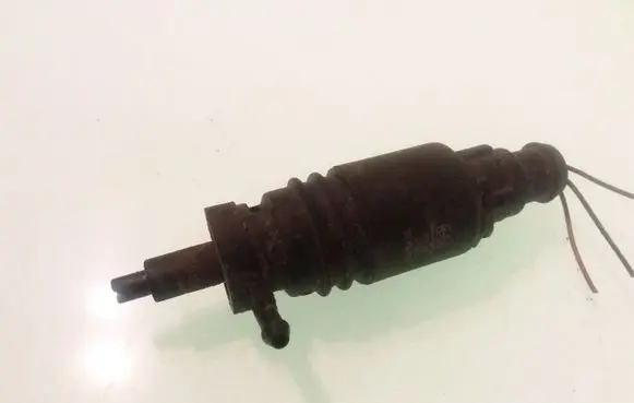 Audi A6 S6 C4 4A Windscreen/windshield washer pump 20160125