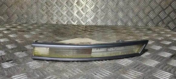 Volkswagen PASSAT B6 Front bumper turn signal 3C0807717C 3C0807717