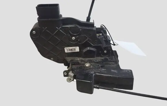 Volvo V50 Front door lock 30753658