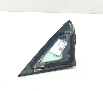 Ford Fiesta Front triangle window/glass F1BBA29711BA