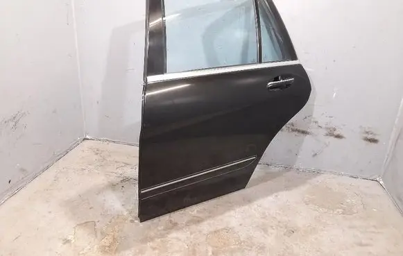 Rear door