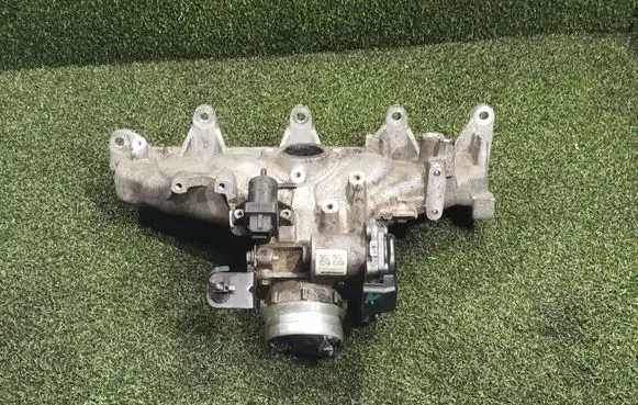 Renault Master III Intake manifold 140035154R 161A00161R 411190519