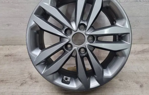 R17 alloy rim