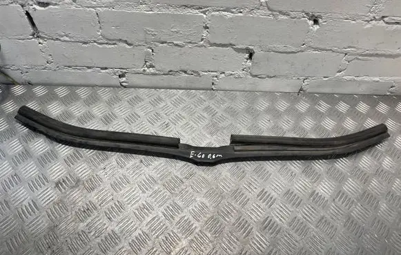 Top upper radiator support slam panel
