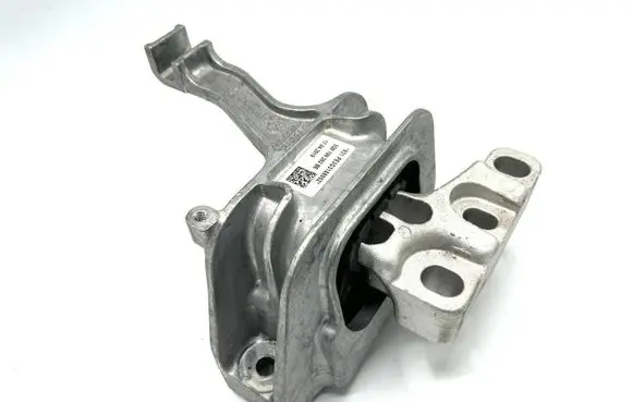 Volkswagen Golf VII Engine mount bracket 5Q0199262BE 17042019 PE3C310800