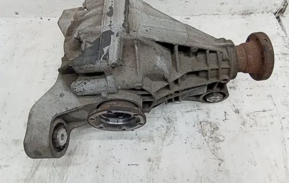 Audi Q7 4L Rear differential 4460310018 5AE99039