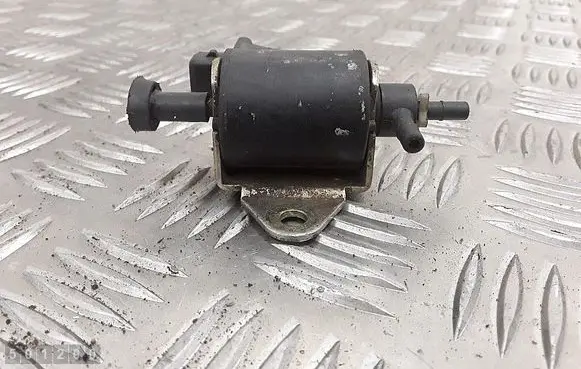 Renault Laguna I Turbo solenoid valve 7700857062