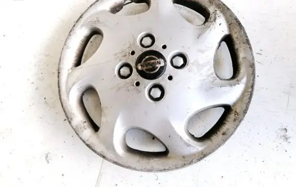 Nissan Almera N16 R15 wheel hub/cap/trim 40315BM404
