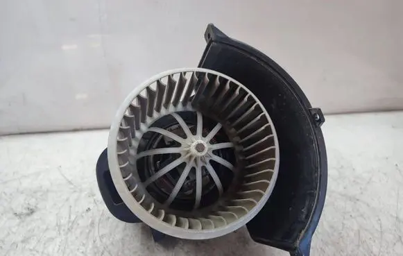 Volkswagen Amarok Heater fan/blower 87139