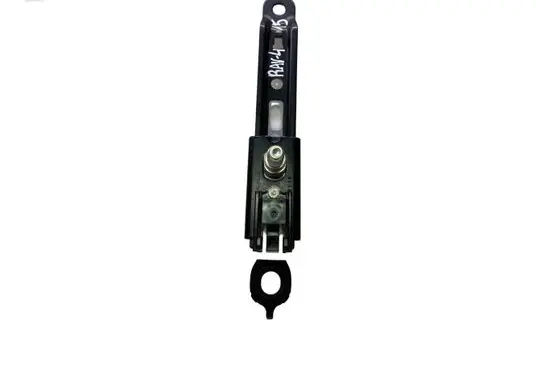 Toyota RAV 4 (XA40) Seat belt adjustment rail E563003 E563001