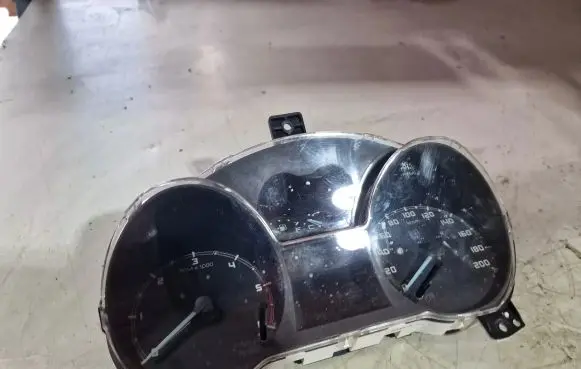 Speedometer (instrument cluster)