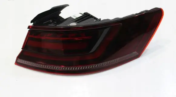 Volkswagen Arteon Tailgate rear/tail lights