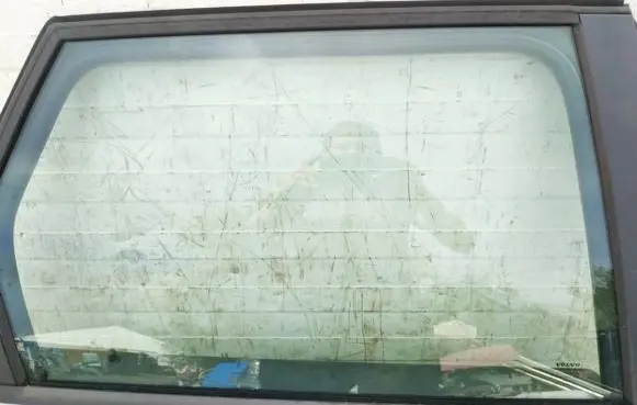 Volvo V50 Rear door window glass