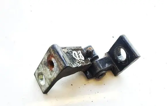 Volkswagen Jetta V Front door upper hinge 8k0831401a