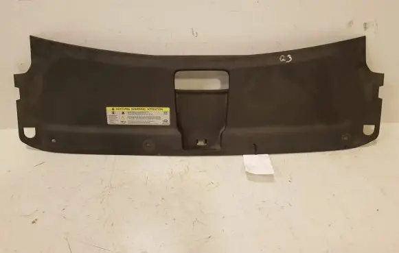 Audi Q3 8U Top upper radiator support slam panel 8U0807081B