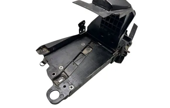 Volvo XC40 Battery tray 31692980 8889230016