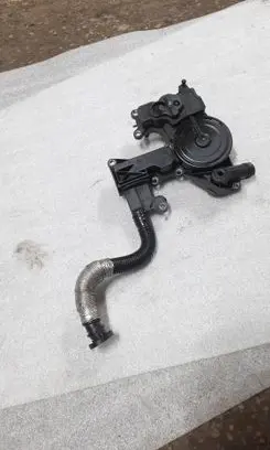Skoda Superb B6 (3T) Oil breather separator 06H103495E