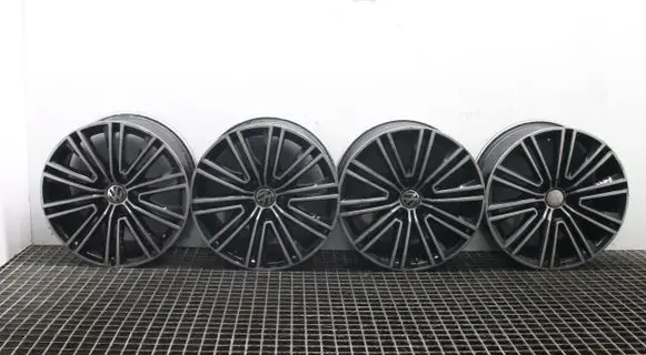 Seat Arona R18 alloy rim 3AA601025L